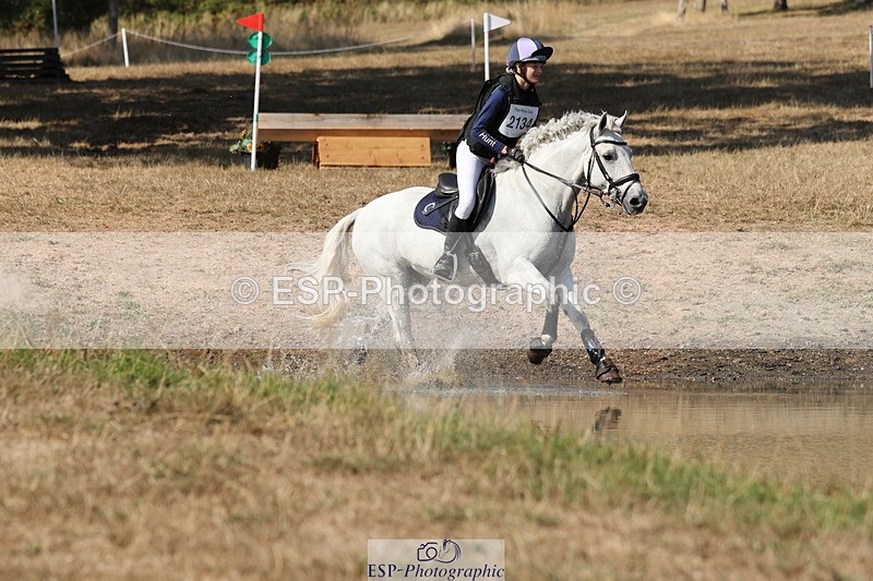 250824A-155831-39633 - 2134-Amelie.Perceval-Tulira.Oldtown