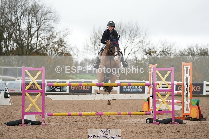 251107-135556-01279 - Cls 6 Foxhunter and 1.20m Open