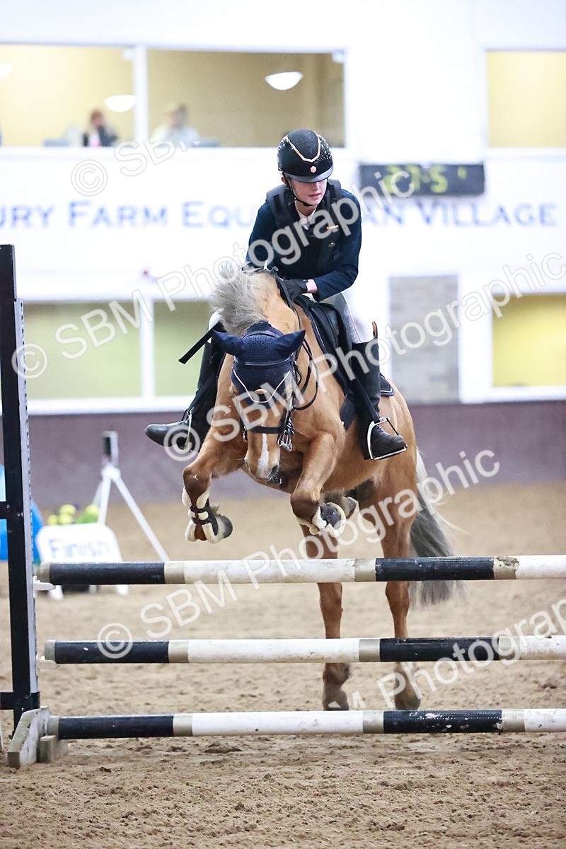 SBM_001727 - Class 9 - Pony Intro 75cm