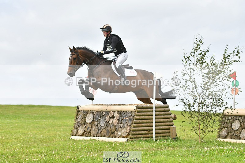 240804-122559-12495 - 320-Tom_Rowland-VICTOREMZ_MISSION