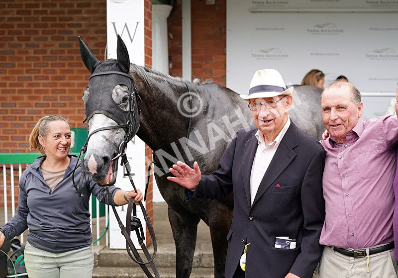 160626-Race 4-Mr King-10 - Race 4 16.02pm Every Race Live On Racing TV Handicap