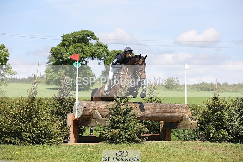 240525-105819-12539 - 323-EMERALD_ENDEAVOUR-Harry_Dzenis