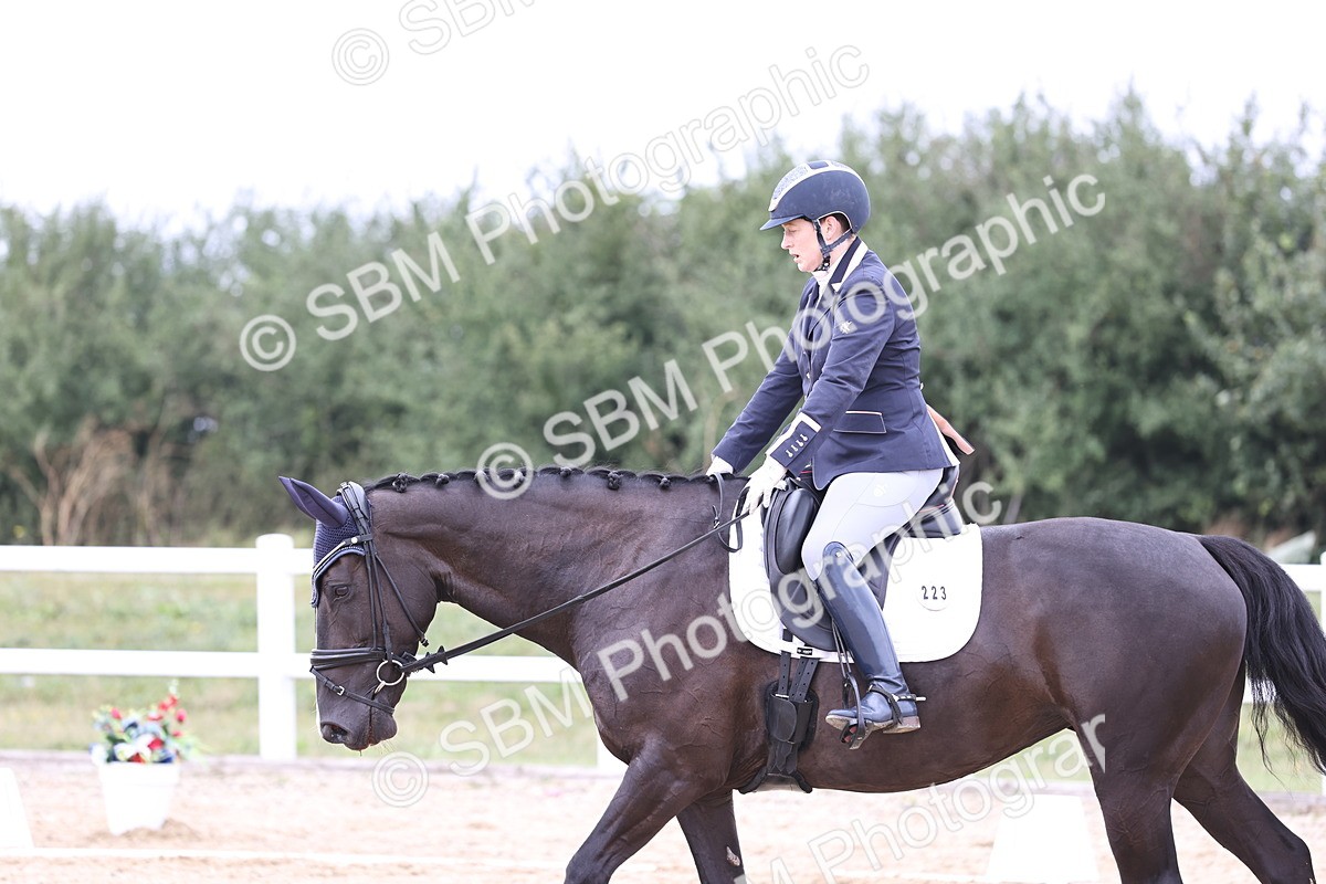 SBM_017579 - Class 14 - Novice 23 - 13.52-14.55