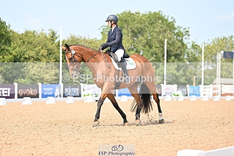 250816-134704-04761 - 117-Sophie.HawkeENORMOUSE