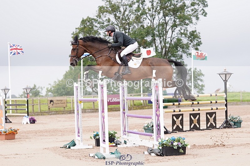 240720A-092702-13802 - Cls 3, 3 Star Small Tour 1.40m