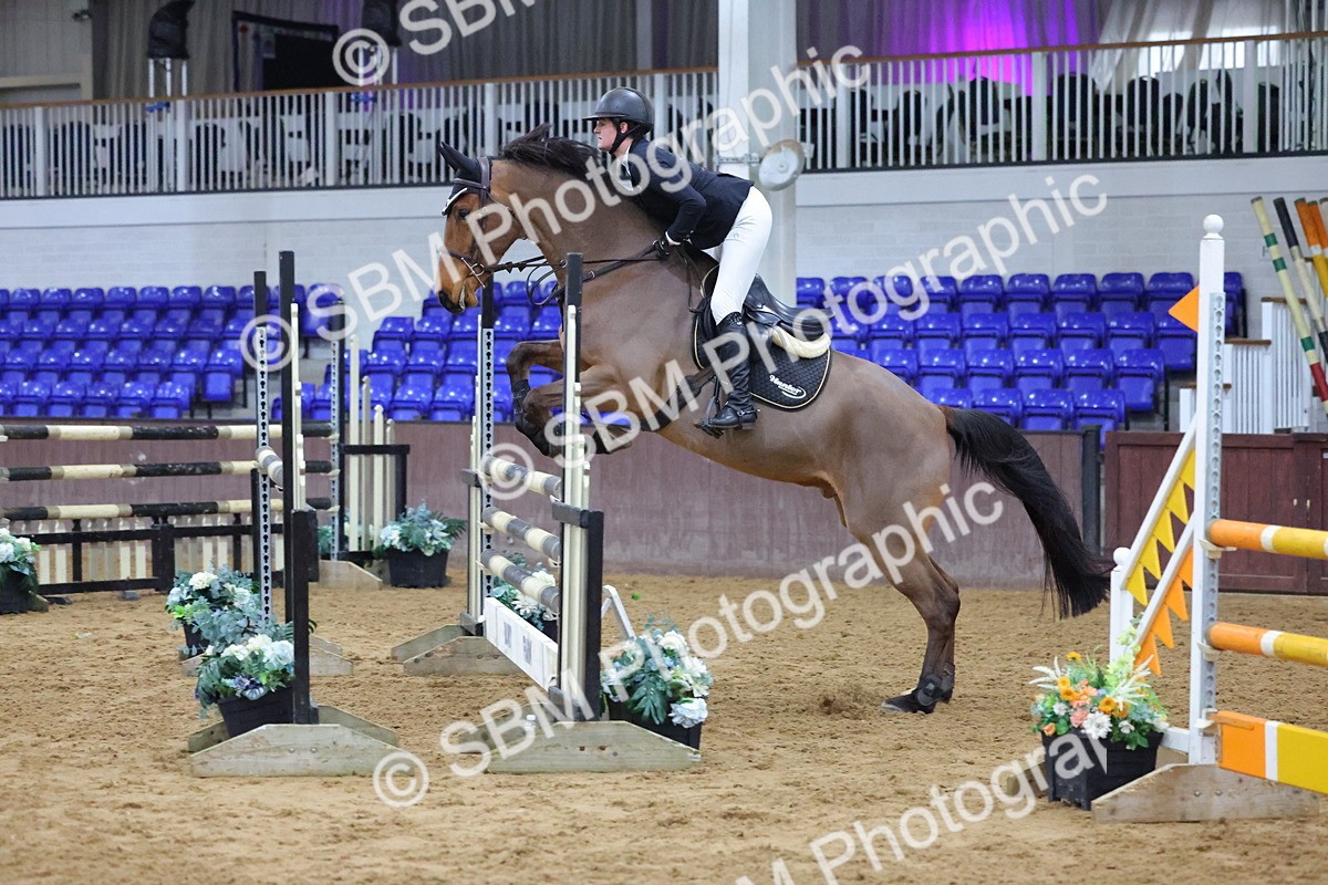 1I0A5018 - Class 9 - Senior Newcomers/ 1.10m Open