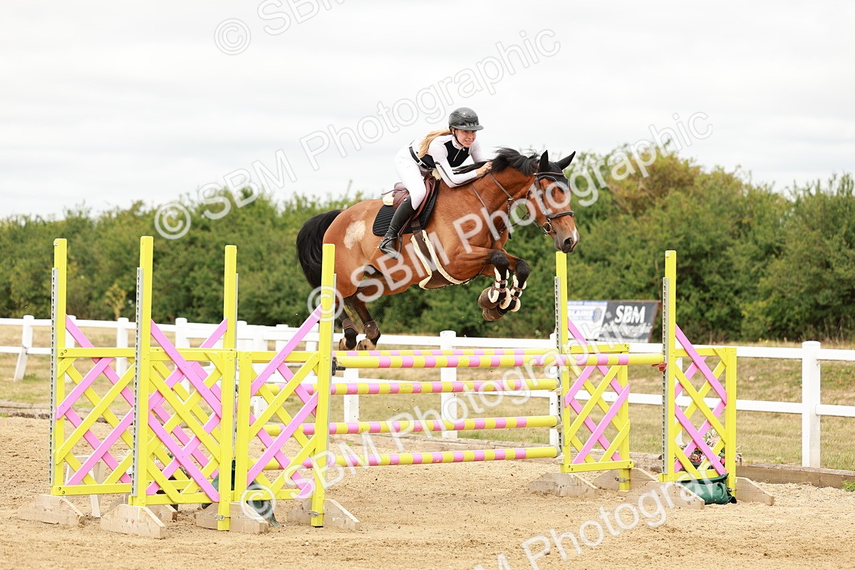 SBM_017700 - Class 21 - Senior Newcomers Championship 2d Rd