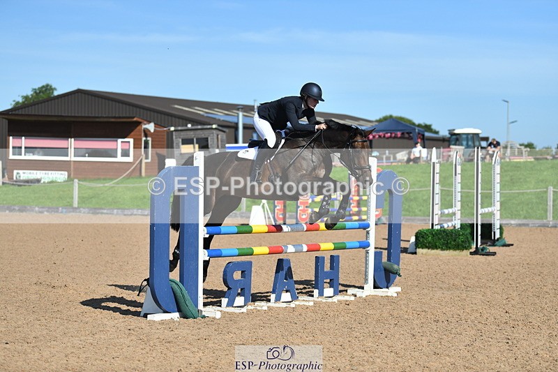 230903A-101642-03645 - Cls 12 95cm Amateur Quali