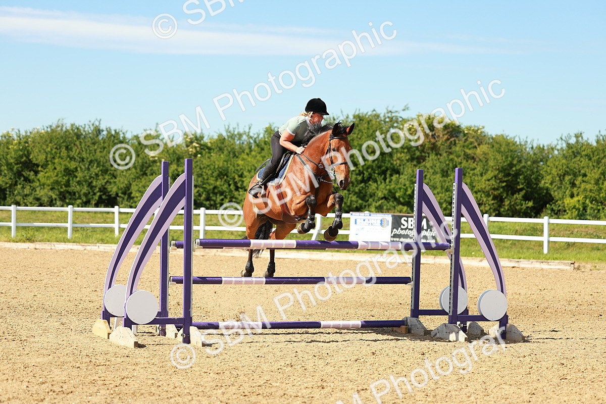 SBM_002826 - Class 4 - Senior Newcomers - 1.10m