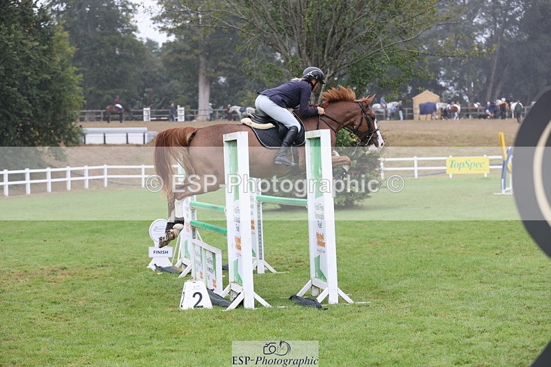 250830A-131017-06580 - Cls 16 Snr Newcomers and 1.10m Open