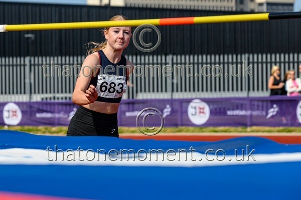 Age25SAT-915910 - Field Female Set Two