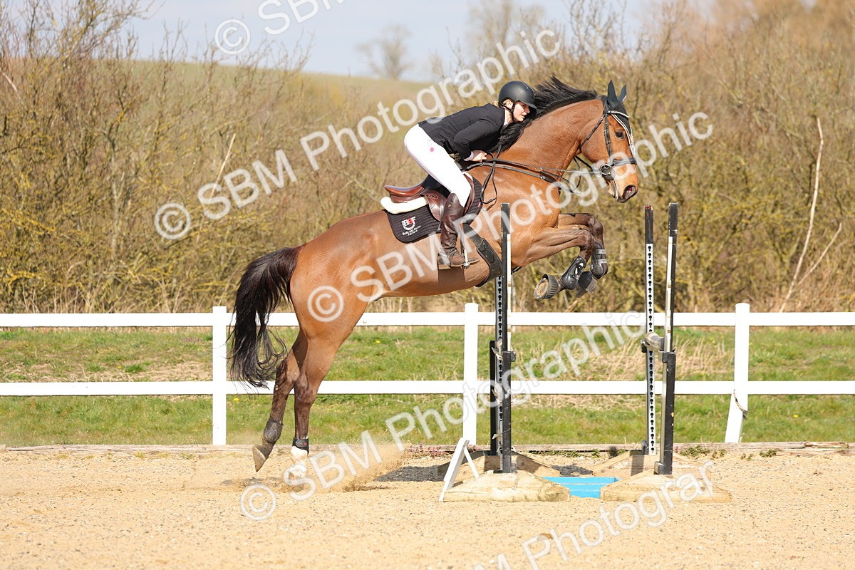 SBM_001443 - Class 4 - Senior Newcomers - 1.10m