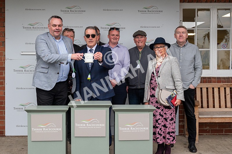 120425-Race 6-Musical Touch-0840 - Race 6