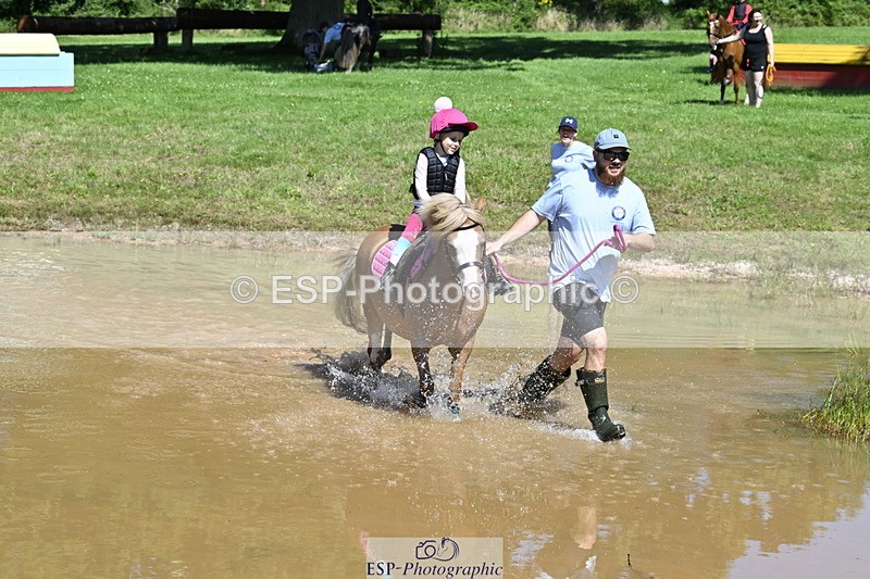 240728B-111439-01242 - Gemma's Group XC