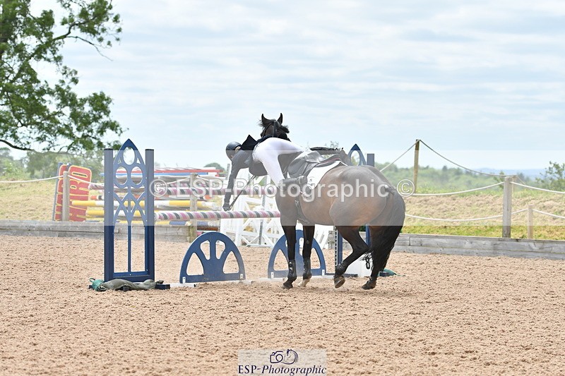 240609A-140652-06016 - Cls 19 Snr Foxhunter and 1.20m Open