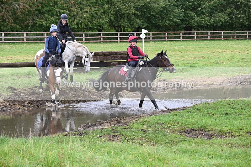 WJ6_6154 - Time at Photographer 12:41 to 13:05