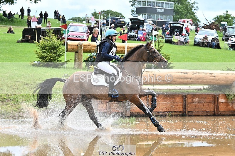 240526-114812-20704 - 428-COOLEY_SNAPCHAT-Selina_Milnes