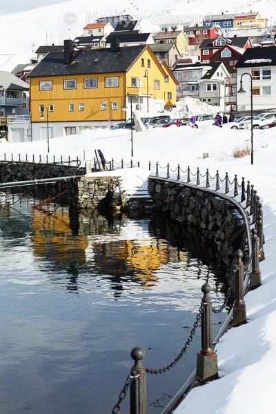 Yellow house reflections, Honningsvåg - Norway Coast