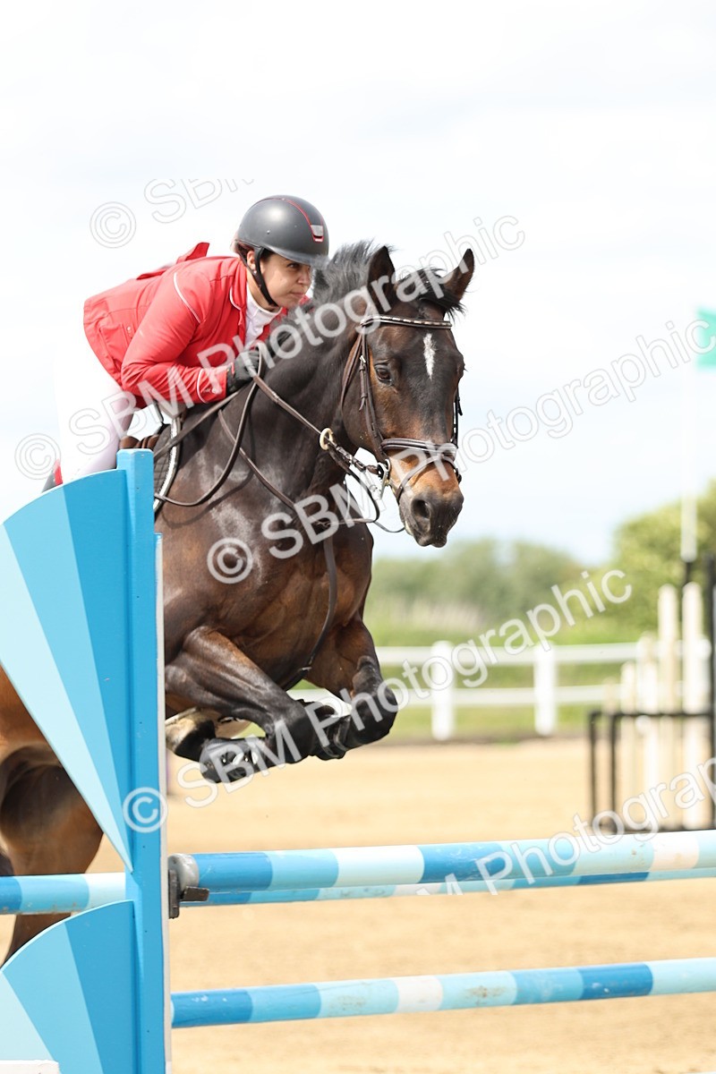 SBM_001063 - Class 4 - Senior Newcomers - 1.10m