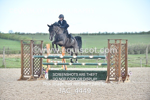 JAC_4449 - CLASS 10 SAT Senior Foxhunter/ 1.20m Open