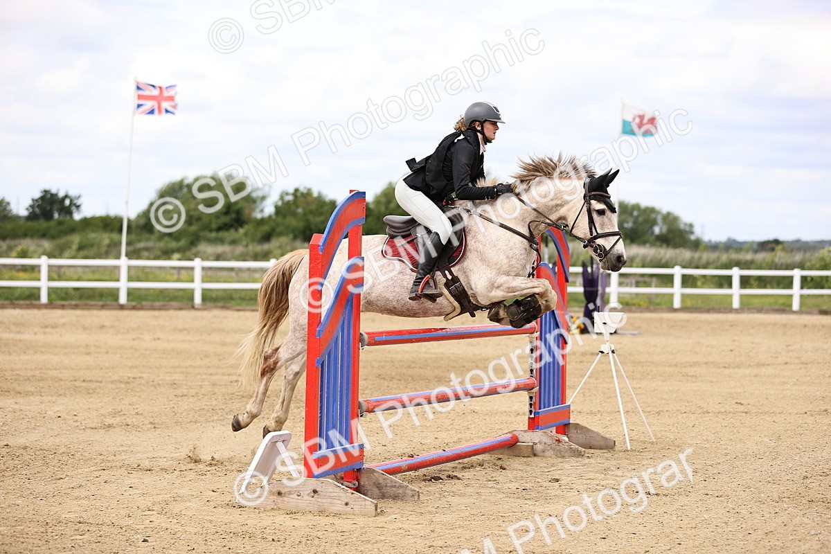 SBM_000322 - Class 4 - 1m showjumping