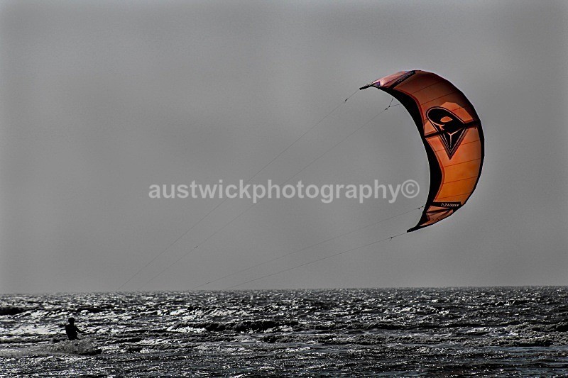 Kitesurfing - Hint of Colour