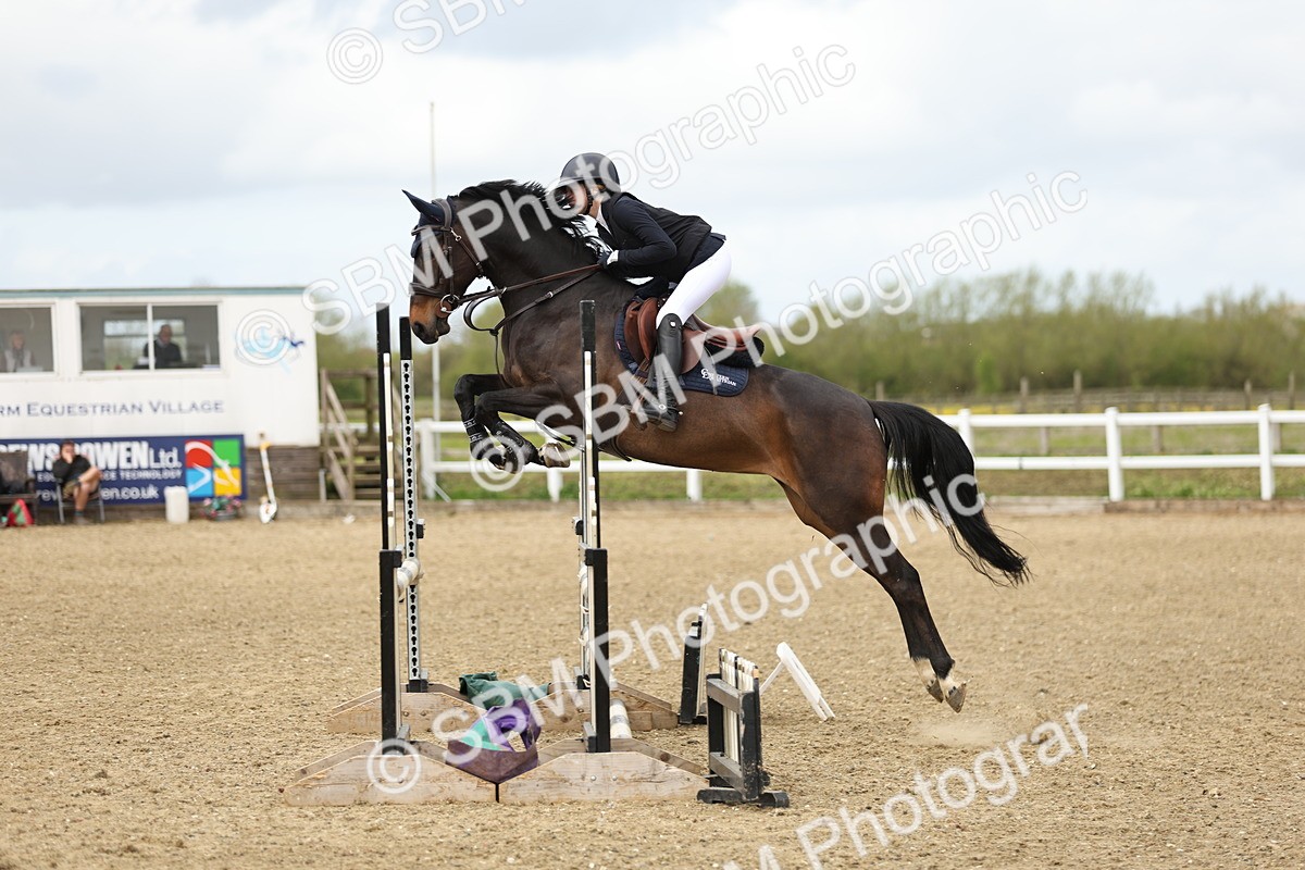 SBM_000242 - Class 2 - Senior British Novice - 90cm