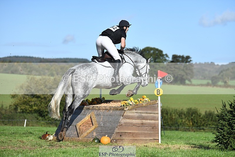 231022-112823-26226 - 252-A.LUCKY.STRIKE-Toby.Roach-XC