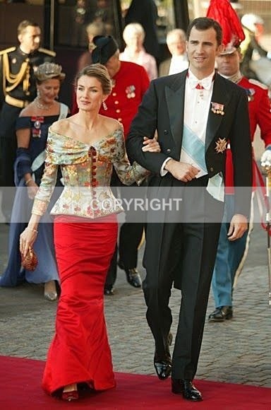 SPA-46 Letizia and Felipe at state function - Spanish Royals