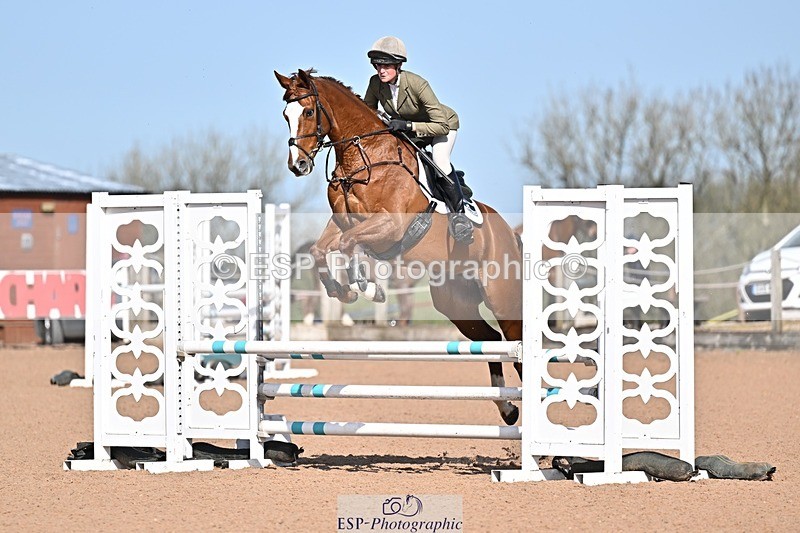 260408-103802-00199 - Cls 2 British Novice and 90cm