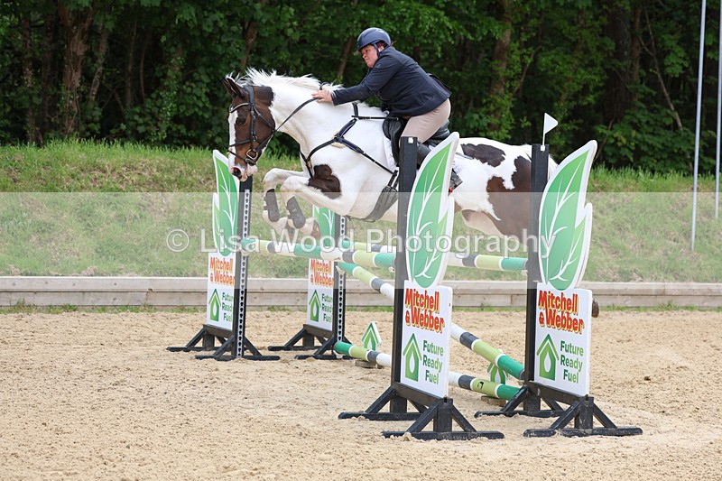 3E7A9375 - Class 8: Senior Newcomers/1.10m open