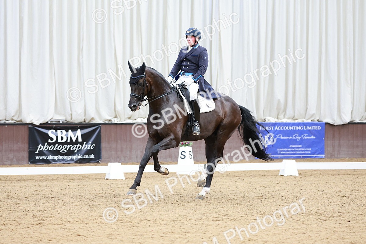 SBM_015955 - Class 5 - FEI INT II - 15.48-17.00