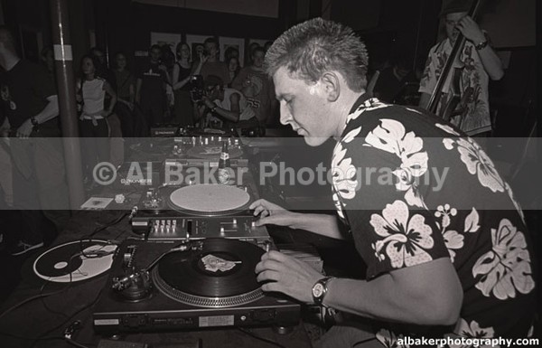 28 fingathing - Counter Culture @ Contact Futuresonic 10.06.00