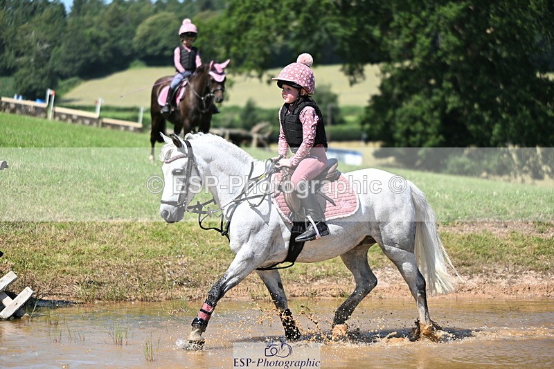 240729B-145941-02937 - Abbie's Group XC