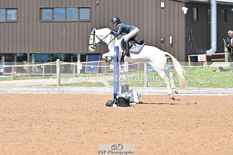 240504A-130621-01700 - Cls 4 Blue Chip Pony Newcomers & 1m Open