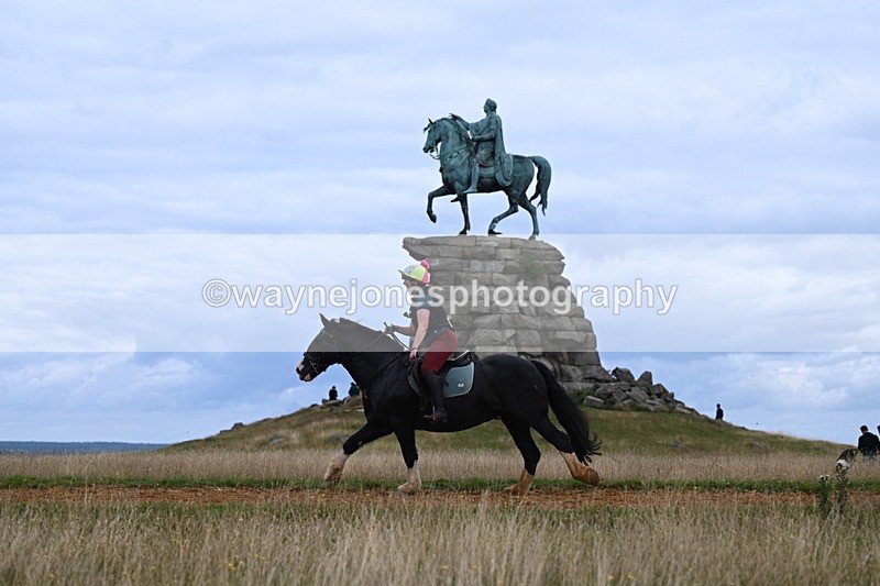 DSC_6537 - Time at Statue 12:45 to 13:15