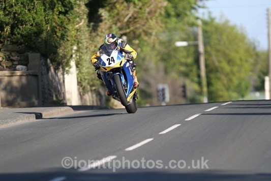 IMG_4886 - Thursday Practice  TT 2013