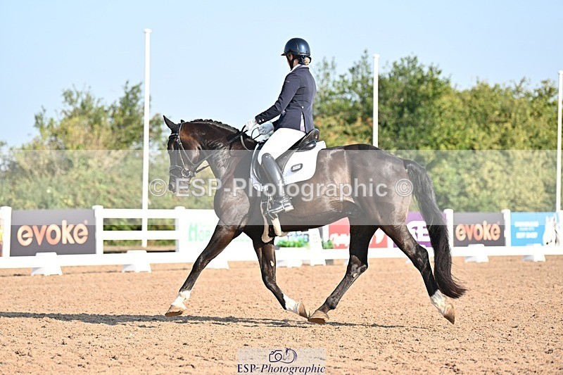 250816-090145-02542 - 113-Chloe.BakerFirst.Date.III