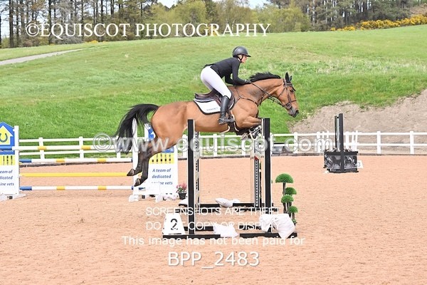 BPP_2483 - CLASS 7 - FRI - Senior Foxhunter/1.20m Open