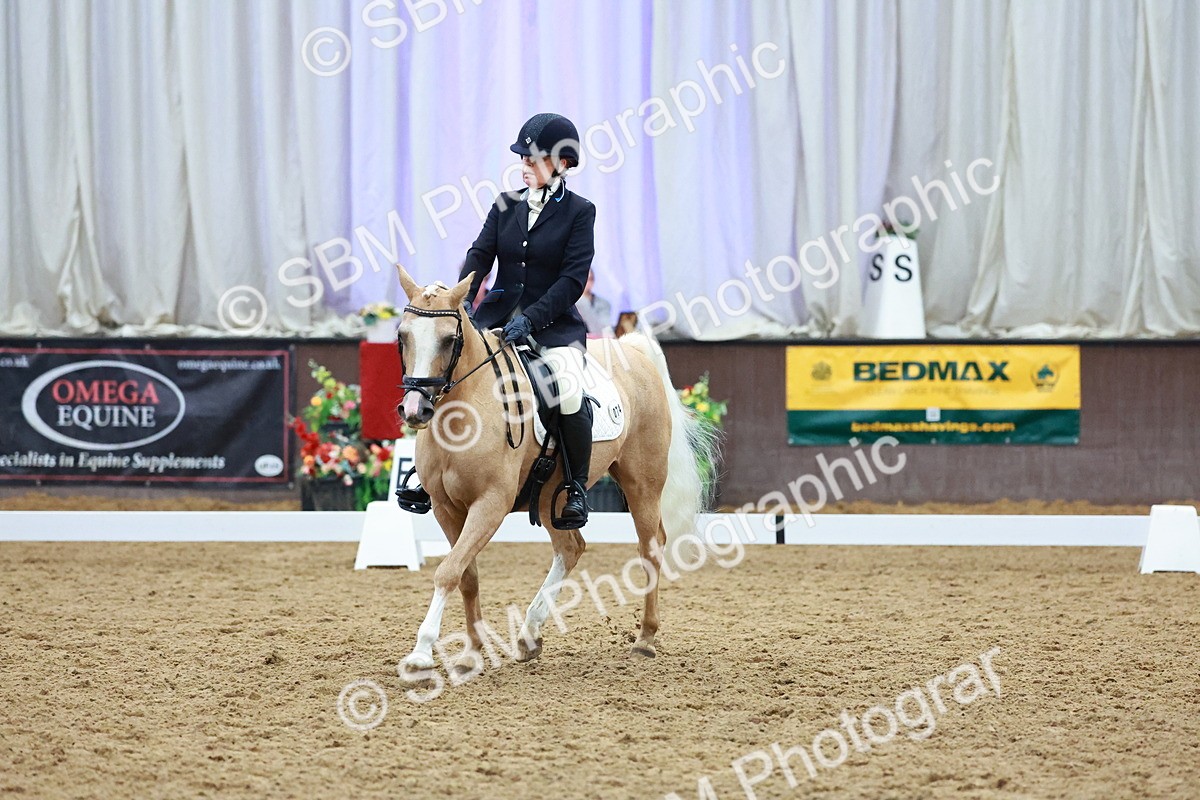 SBM_004287 - Class 12 - E2 Championship - 14.50-15.53