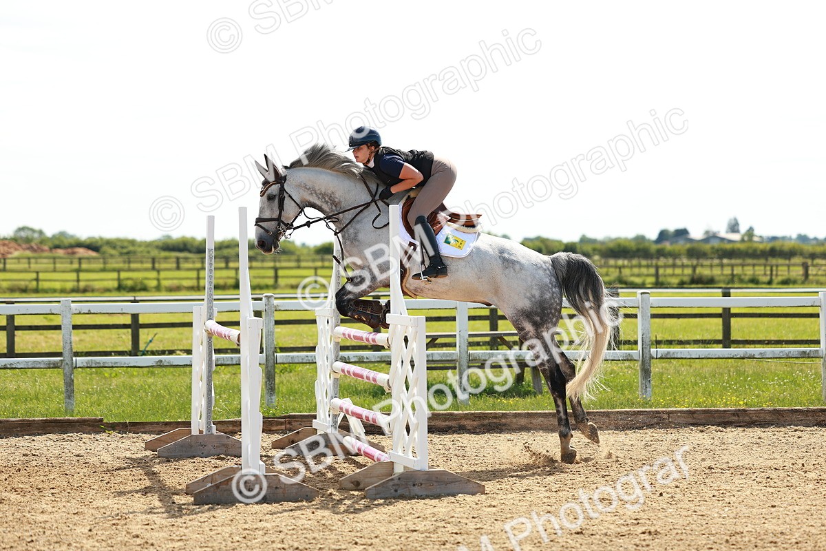 SBM_002602 - Class 4 - Senior Newcomers - 1.10m