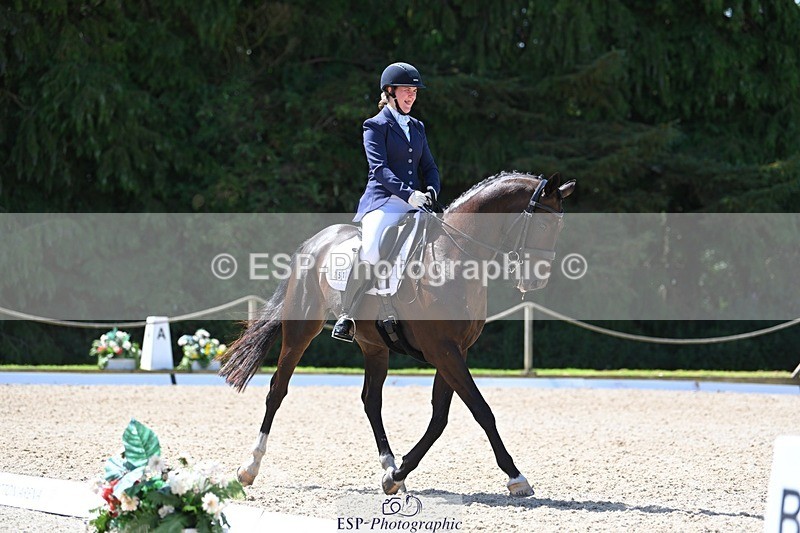 230811-121548-01220 - Cls 4 Adv Medium Silver