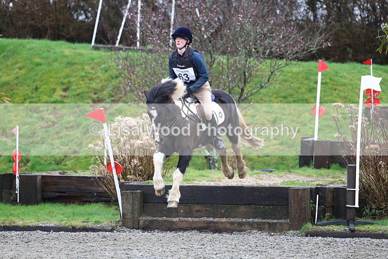 3E7A7110 - Class 2: 80cm Part 2