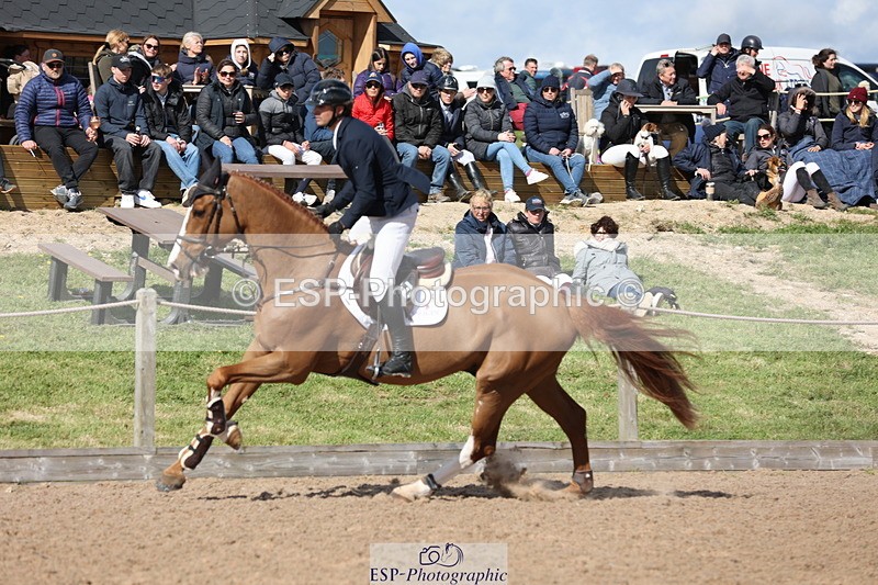 240419A-160529-09139 - Cls 10, 2 Star Big Tour 145cm  15.45 to 16.35 break
