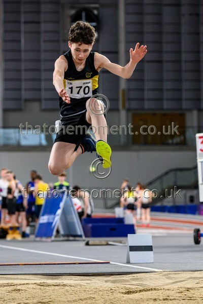 AgeInd25SAT-910588 - Field Male