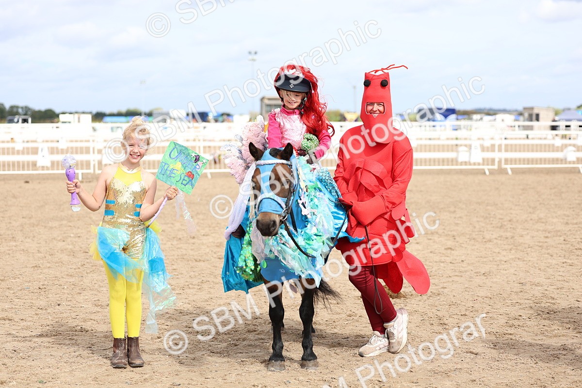 SBM_02725 - Class 21 - Fancy Dress - IH or Ridden