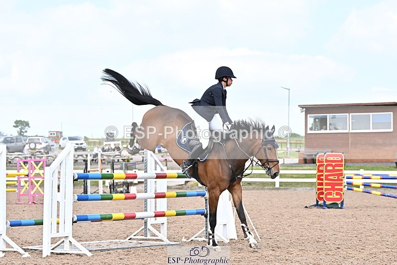 240605A-154430-00954 - Cls 5 Foxhunter and 1.20m Open