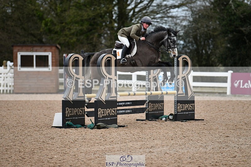 240112A-091004-00040 - Cls 1 Clear Round