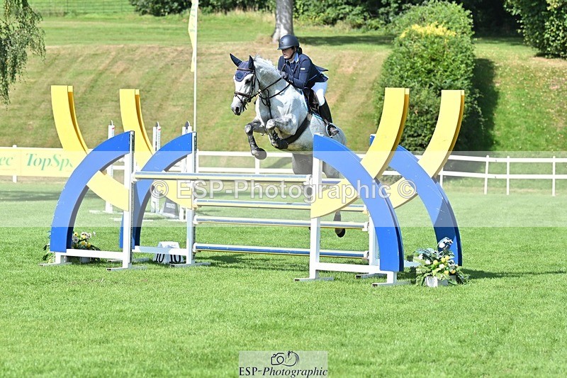 230909-113052-05213 - Cls 11 Snr Foxhunter & 1.20m Open