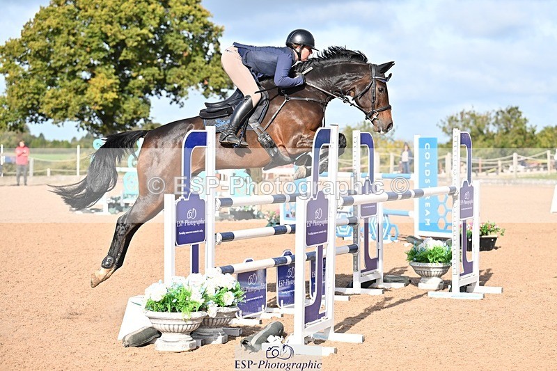251005-105215-02884 - Cls 15 Foxhunter and 1.20m